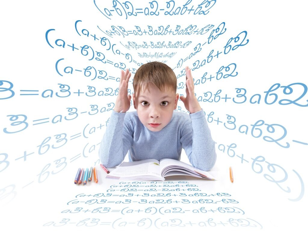 Wszystko o arytmetyce mentalnej dla dzieci Boy-with-book-table-white-background